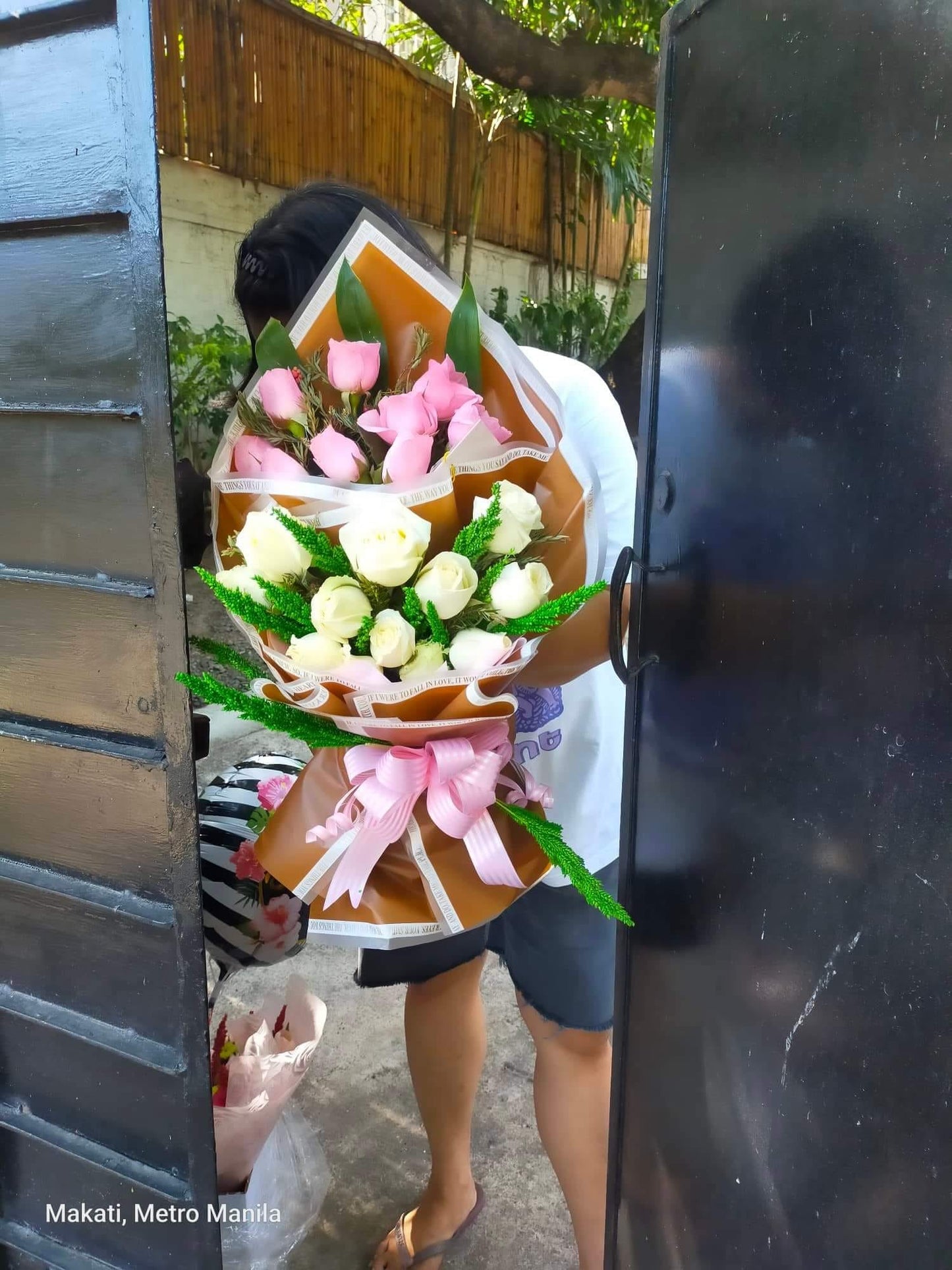 2dz. Pink and White Roses Bouquet