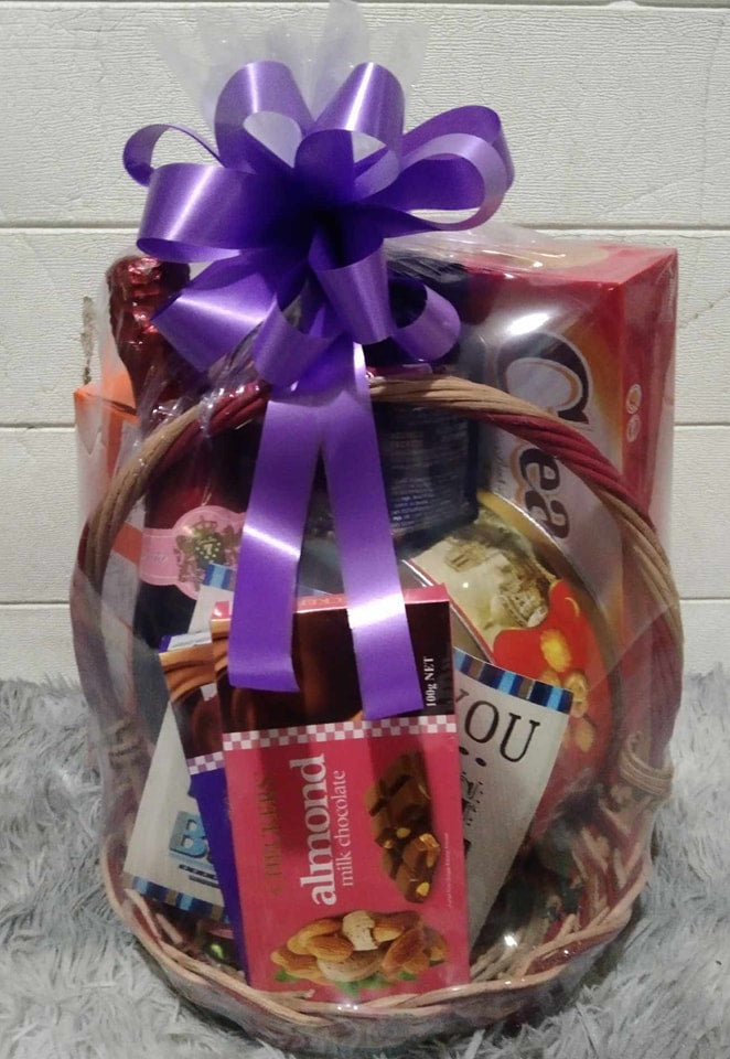 Gift Hamper Embrace