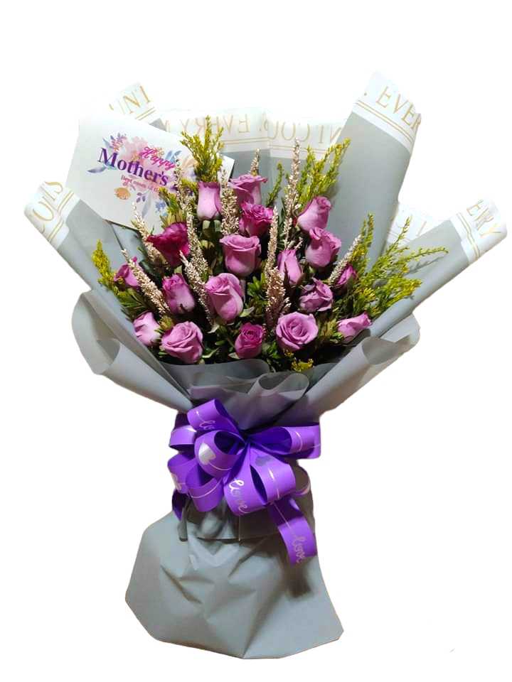 18 Purple Roses Bouquet