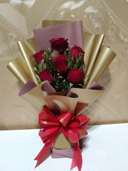 6 Red Roses