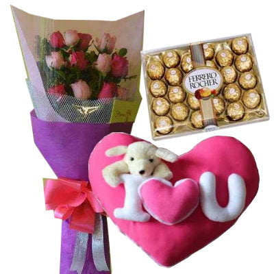 Pink Roses Wesley Pillow and Ferrero