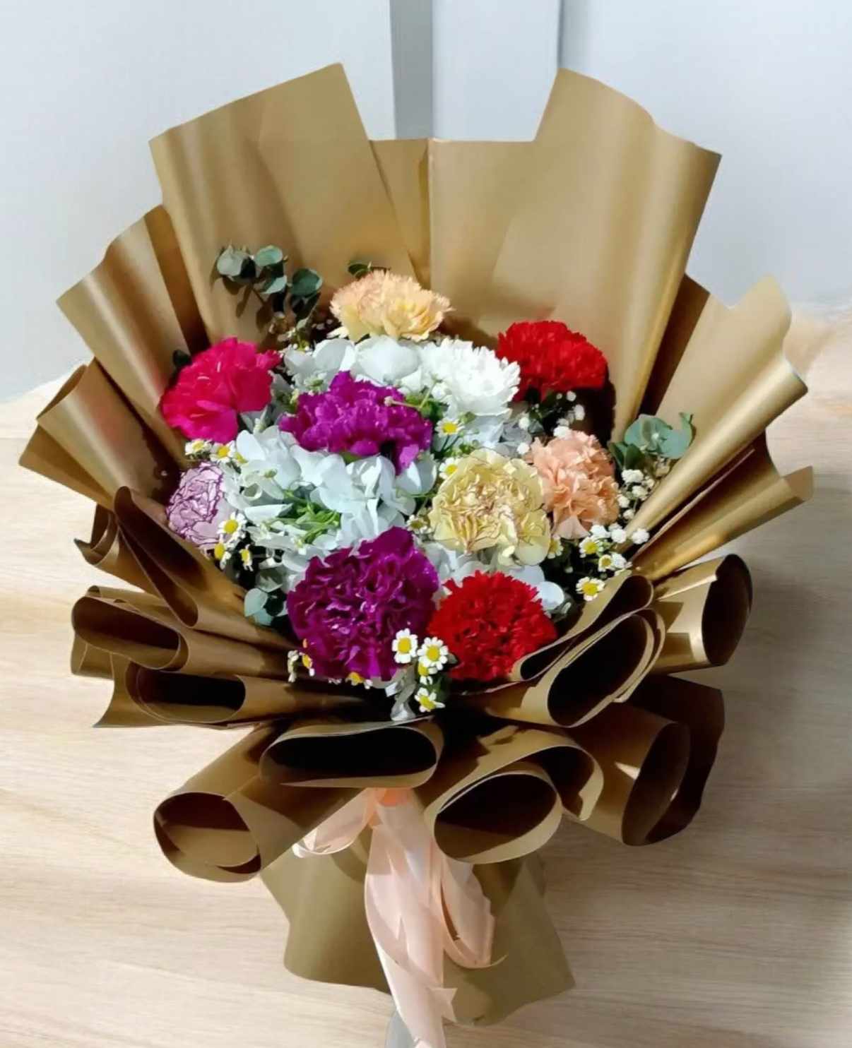 10 Mixed Carnations Bouquet