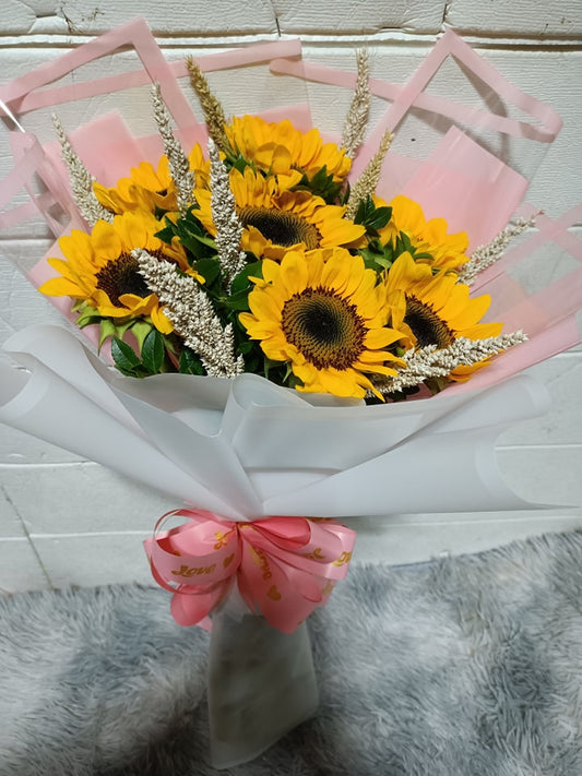 7 pcs Sunflowers Bouquet