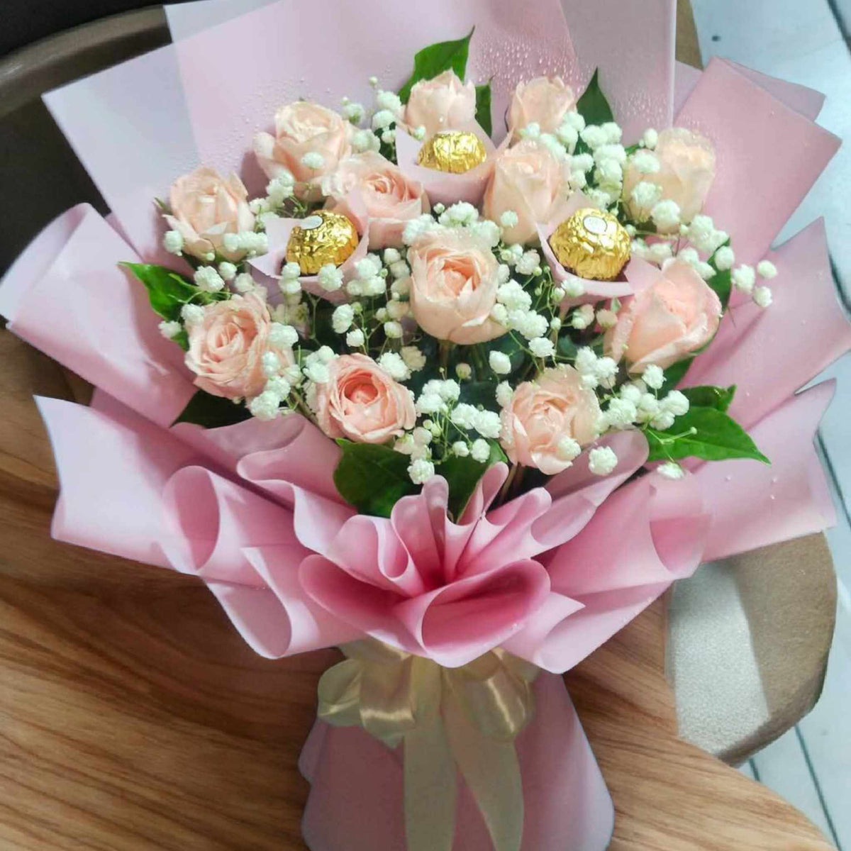 3Pcs. Ferrero with Pink Roses – Online Flower Express