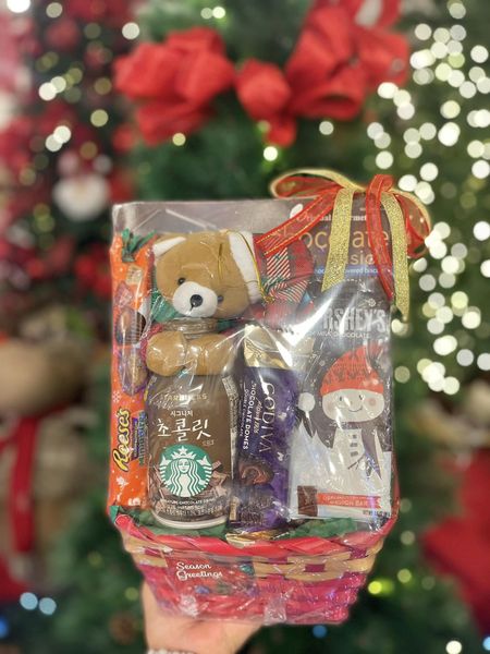 Starbucks Christmas basket